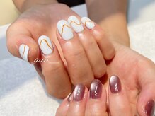 ネイルサロン イントゥ(into_)/ラインアート　マグネット