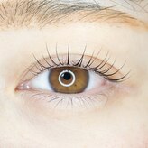 グランデアイラッシュ(grande eyelash)
