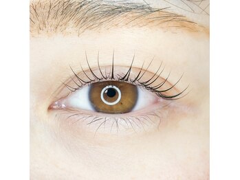 グランデアイラッシュ(grande eyelash)