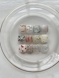 ぷっくりうる艶フットネイル