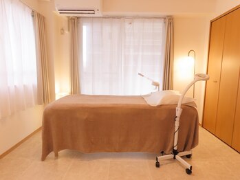 サロン ザ プマロ(SalonThePumalo)の写真/毛穴ケアを中心に、明るい素肌へ！丁寧なカウンセリングを通じて、あなただけの肌質改善プランをご提案◎