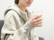 カノンフィットネス(CANNON FITNESS)の雰囲気（トレーニング後に最適なタンパク質を摂る手段のプロテインを提供）