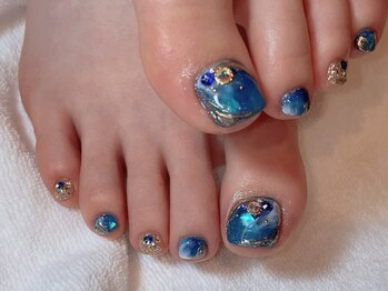 エムスリーネイル(m Three nail)/ニュアンスビジューフットネイル