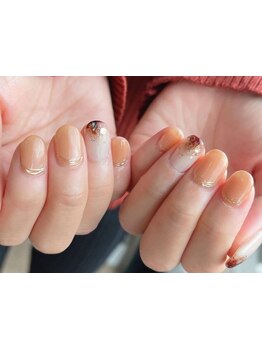 ショートネイルデザインが豊富