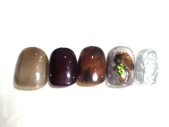 ネイルアンドアイラッシュサロン ティッシュ(tissue)/10月キャンペーンネイル