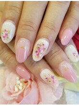 トリーシア(Nail & Beauty Salon Tri-xia)/