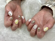 ヒラソルネイル(Girasol nail)/ぷっくりお花