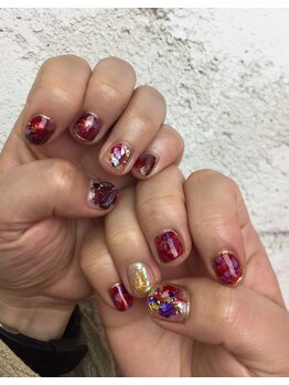 プライズアイリス アイラッシュ 池袋東口店(prize Iris eyelash)/スタッフネイル