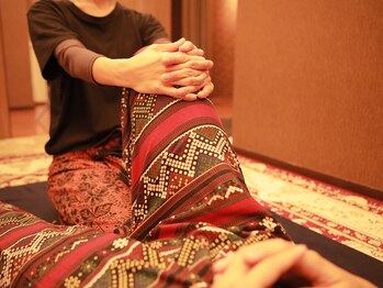 エントルム(Entrum)/<施術風景:タイ古式マッサージ>