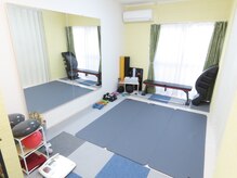 ウェルビ(wellbe)の雰囲気（落ち着いた雰囲気でリッラックスして集中できる空間です）