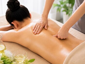 ユキ マッサージアンドスパ(Yuki massage&spa)の写真/9月中旬OPEN★【完全個室・貸切】歴15年施術の極上アロマリンパ。マンツーマンで癒しのひとときを。
