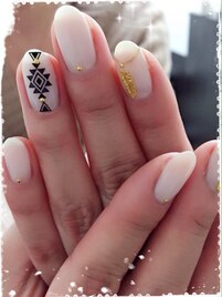 大人のエスニックネイル