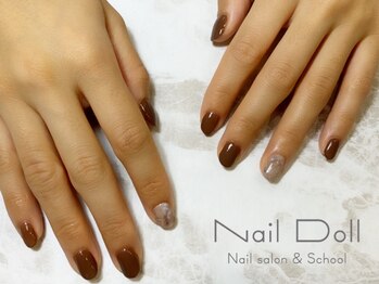 ネイルドール(Nail Doll)/ブラウンニュアンス