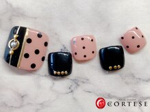 ネイルサロン コルテーゼ 四条烏丸店(CORTESE)/フット　ドット柄　マシン使用無