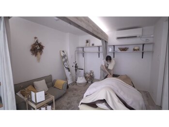 エクリュ(ecru)/サロンの雰囲気