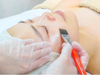 アイランドハーブ 沖縄おもろまち店の写真/【美肌の新常識】ララピール×ハーブピーリングで輝く透明感♪毛穴・くすみ・シミ・ニキビを徹底ケア◎