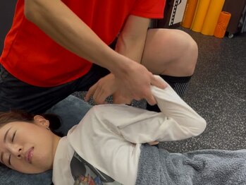 伏見パーソナル整体院の写真/【中区伏見駅徒歩1分の好アクセス!】仕事終わりでもプロトレーナーによる整体&ストレッチ施術で疲れ解消◎