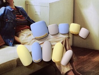 フェリシアネイル(FERECIA nail)/上:¥8980/下:¥7980