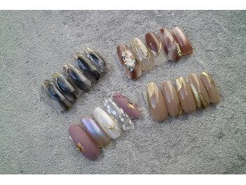 ネイルサロン R/スタイリングコース 8030円