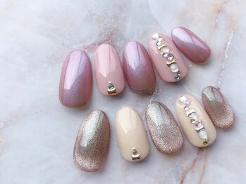 ブリオン 六本松店(Bullion)/ラインビジューネイル