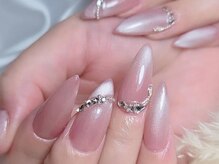 Vivi Luxury Nail 【ビビラグジュアリーネイル】
