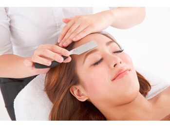 ビューティフェイス ビューティアイラッシュ 岡山天満屋店(BeautyFace Beautyeyelash)/眉カットで第一印象を良くしよう