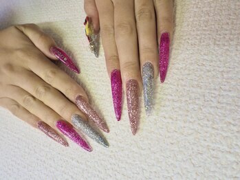 カートゥーン(CARTOON)/