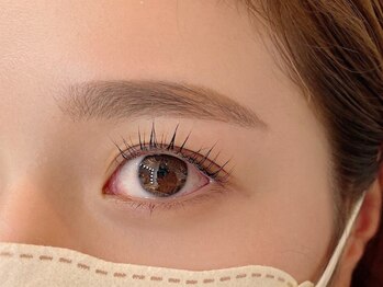 ラベル(LA BEL)の写真/【自然な仕上がりで朝のメイクも時短♪】派手じゃないのに印象的♪ナチュラル＆上品な目元で大人の魅力を。