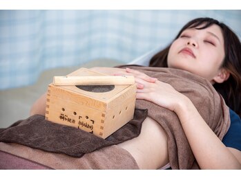 いちかわ守谷整骨院 はりきゅう院/お腹のお灸（胃腸の調整）