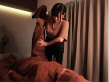 モンデマス ルーム/脚回りのストレッチで伸ばします