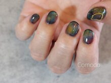 ネイル アトリエ コモード(nail atelier Comodo)/ニュアンスネイル [deep green]