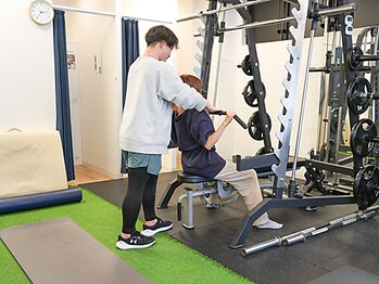 ビーモア 自由が丘店(Be more)の写真/【国内・海外店舗展開中★パーソナルジム】国家資格保有の専門トレーナー指導◎今なら初回特別価格実施中！