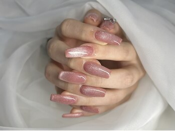 トータルビューティーサロン ディーグレース(TotalBeautySalon D.Grace)の写真/*ジェルマグネットorフラッシュ*【ハンド ￥5500 (オフ別)】 トレンドのビー玉マグネットもあります♪