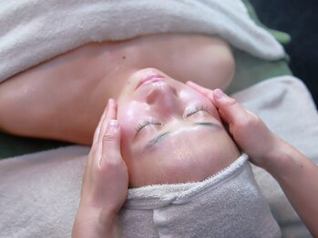 アオイ(aoi)/フェイシャルトリートメント1