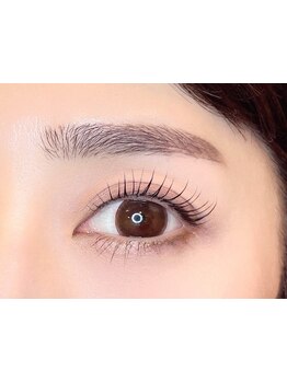 ナチュラル上品な目元にしたい