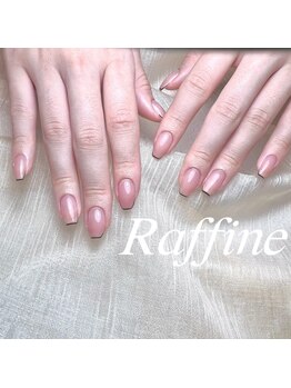 ラフィーネ(RAFFINE)/フレンチネイル