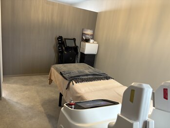 リレア(RELAIR)/【　脱毛部屋２　】