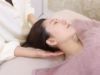 小顔矯正サロン セラフィ/極上ヘッドスパ（マッサージ）