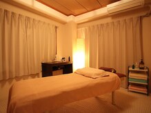 アルストロメリア/施術部屋