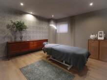 カズキ ハギワラ(Kazuki Hagiwara)の雰囲気（【施術室】完全個室は2部屋。リラックスしながら綺麗になれます）