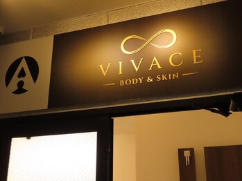 ヴィヴァーチェ(VIVACE)/