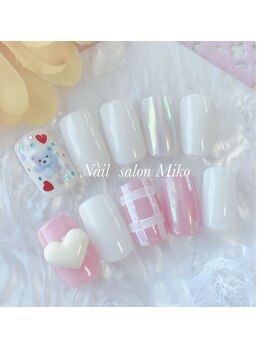 ミコ(Miko)/SNSでみたことある！韓国ネイル