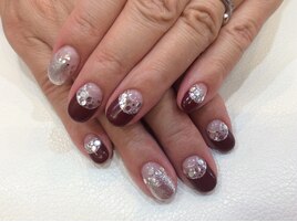 キラキラ ボルドーネイル