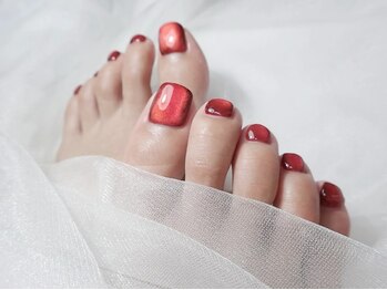 ジュエリーネイル ミミ(Jewelry nail mimi)の写真/夏におすすめのフットネイルで足元から可愛く♪ゆったりくつろげる貸切プライベートサロン◎
