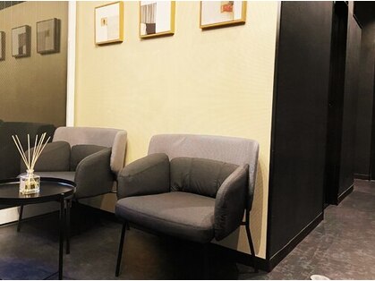 レイズ バイ ミヌ クワナ(raise by minue KUWANA)の写真