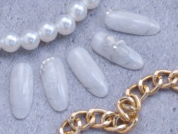 カラーズ(colors)/ホワイトレースデザイン♪