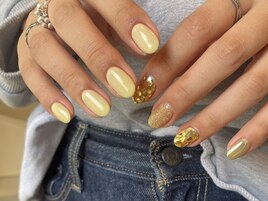 yellow design