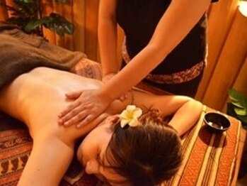 アラムスパビューティー/オイルで流します