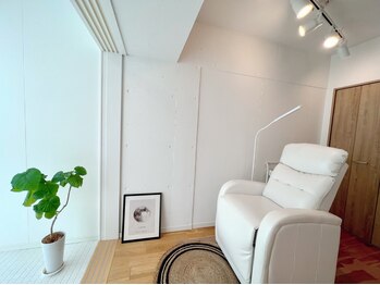 ユニルーム(uni room)の写真/【メンズも通いやすいサロン☆】メンズに大人気のアイブロウと脱毛サロン♪清潔感UPで好印象間違いなし!!