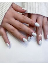 ウロネイルズ(ulo nails)/グレーホワイトワンカラー